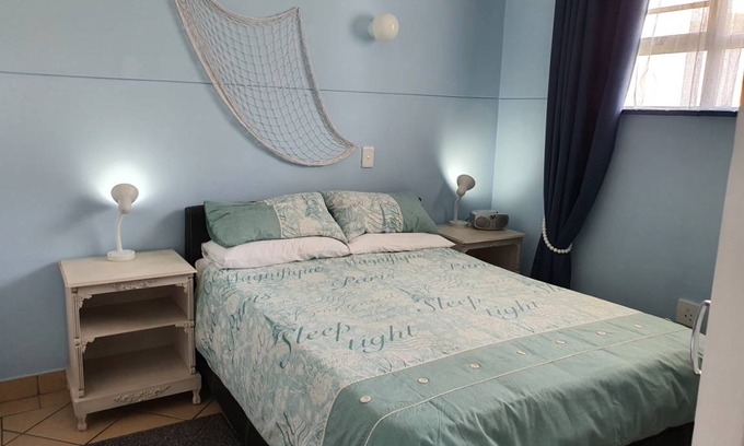 Margate Beach Apartment | 108 m² Apartment ∙ 2 bedrooms ∙ 6 guests