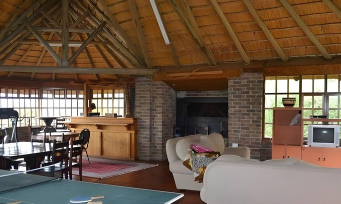 Maluti a Phofung House | 1138 m² Farmhouse ∙ 4 bedrooms ∙ 12 guests