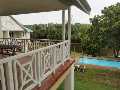 Port Edward Apartment | 118 m² Apartment ∙ 3 bedrooms ∙ 6 guests