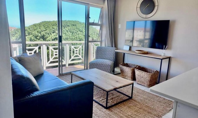 Westcliff Apartment | 119 Hermanus BeachClub
