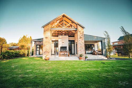 Clarens Apartment | 120 m² Apartment ∙ 2 bedrooms ∙ 4 guests