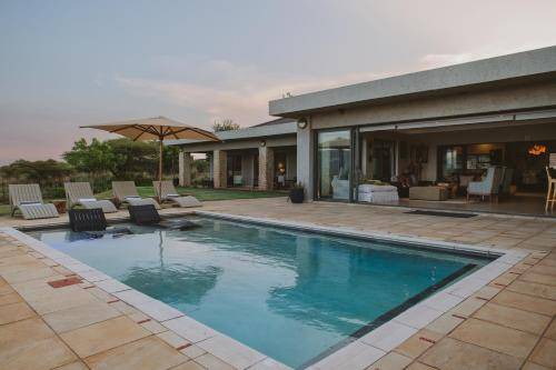 Pongola Cabin | 1200 m² Lodge ∙ 5 bedrooms ∙ 10 guests