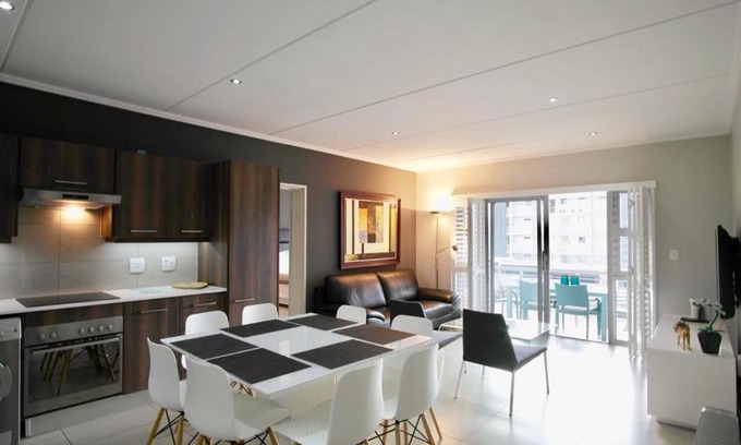 Sandown Apartment | 128 Patricia Road, Sandown extention3
