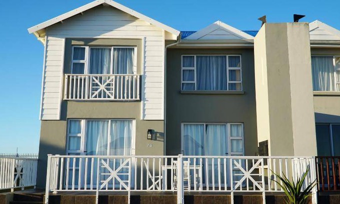 Pinnacle Point House | 130 m² House ∙ 2 bedrooms ∙ 4 guests
