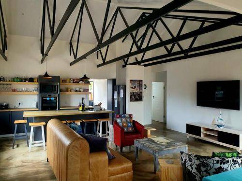 Still Bay House | 130 m² House ∙ 3 bedrooms ∙ 6 guests