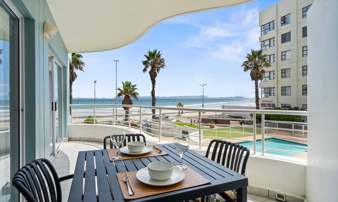 Strand Apartment | 14 Cap d'Azur - Three Bedroom Apartment, Sleeps 6