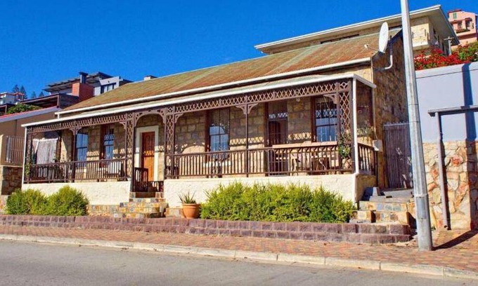 Mossel Bay House | 140 m² House ∙ 3 bedrooms ∙ 8 guests