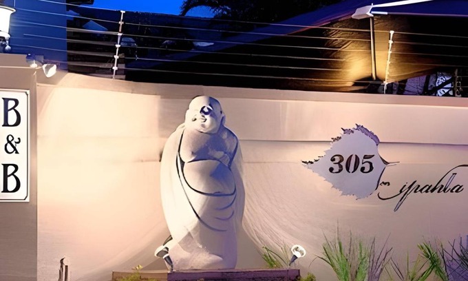 Amanzimtoti Bed & Breakfast | 142 m² Bed and breakfast ∙ 2 bedrooms ∙ 7 guests