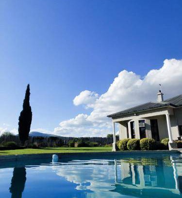 Blue Crane Route Bed & Breakfast | 15 m² Bed and breakfast ∙ 2 guests
