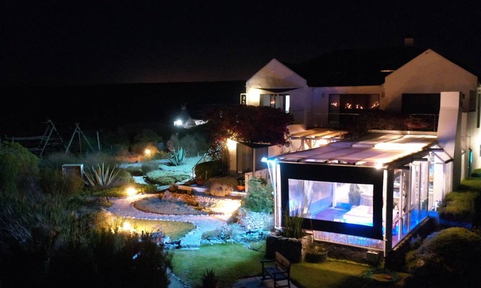 Paternoster Other | 150 m² Accommodation ∙ 1 bedroom ∙ 2 guests