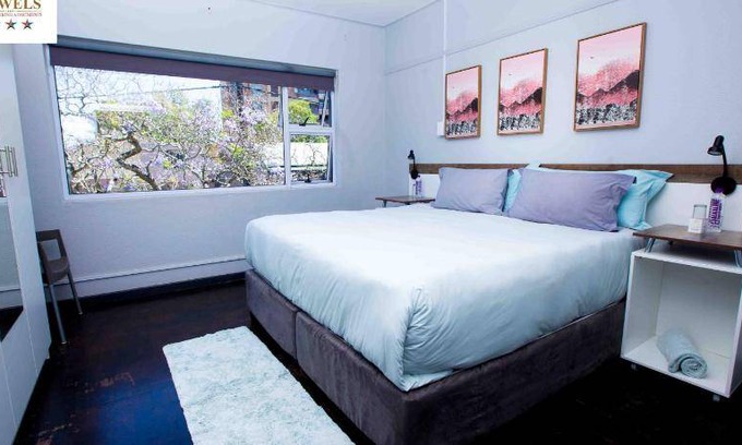 Southernwood Apartment | 150 m² Apartment ∙ 5 bedrooms ∙ 10 guests