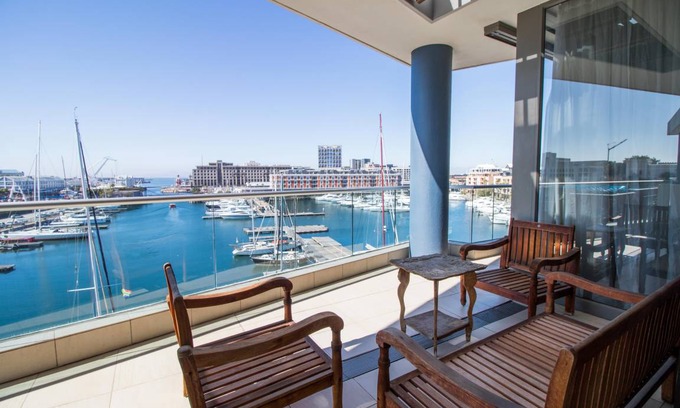Victoria and Alfred Waterfront Apartment | 157 m² Apartment ∙ 2 bedrooms ∙ 4 guests