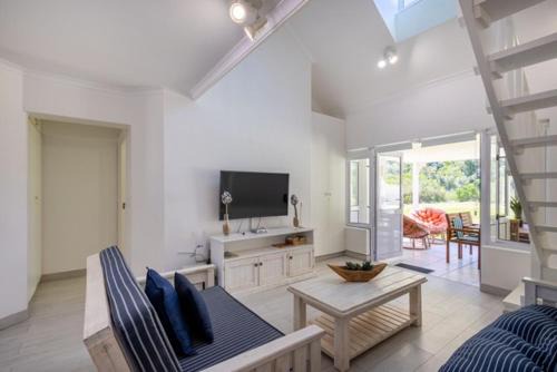 Plettenberg Bay Apartment | 16 River Club Villas