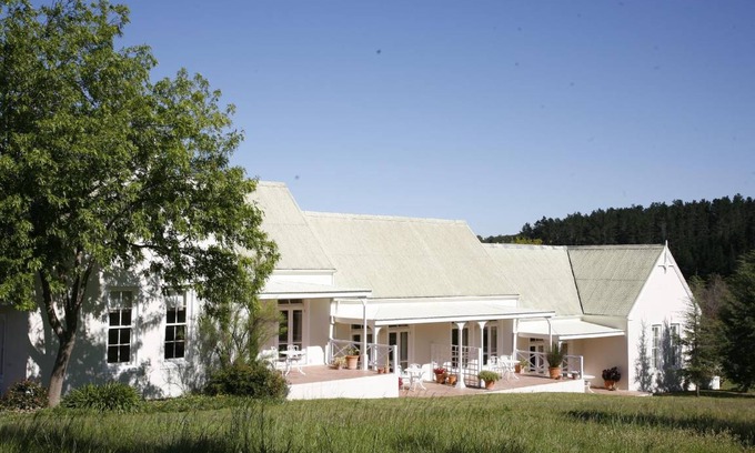 Stellenbosch House | 160 m² Farmhouse ∙ 3 bedrooms ∙ 5 guests