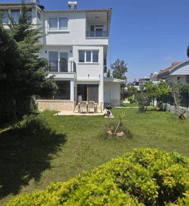 Bogazkent Villa | 160 m² Villa ∙ 4 bedrooms ∙ 10 guests