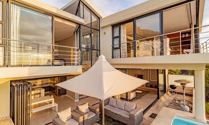 Camps Bay Villa | 17 Geneva Drive