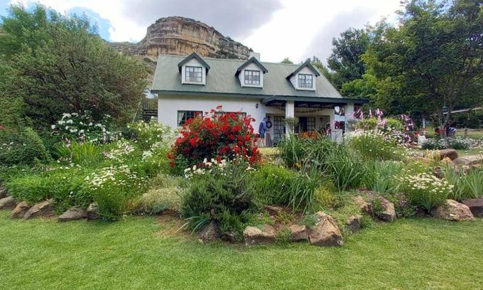 Clarens Apartment | 180 m² Apartment ∙ 3 bedrooms ∙ 8 guests