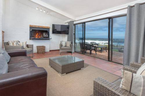 Onrus House | 180 m² House ∙ 4 bedrooms ∙ 8 guests