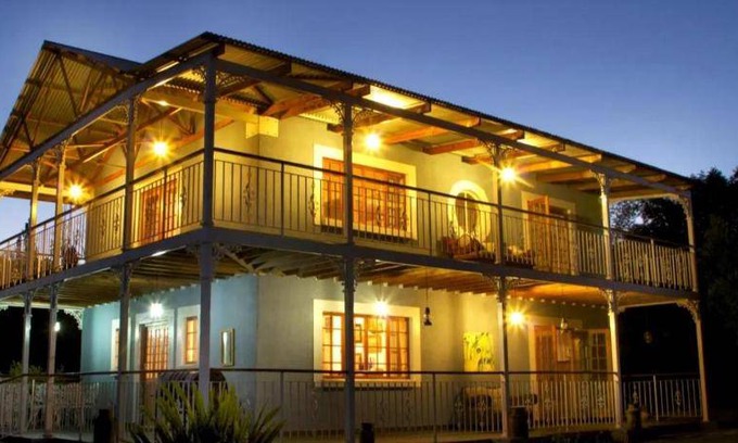 Clarens Apartment | 185 m² Apartment ∙ 4 bedrooms ∙ 8 guests