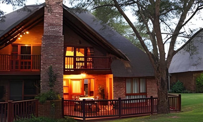Hazyview Resort | 190 m² Resort ∙ 3 bedrooms ∙ 6 guests