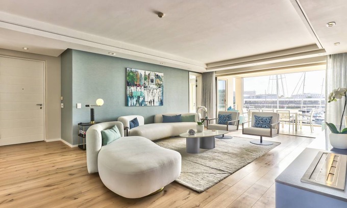Victoria and Alfred Waterfront Apartment | 192 m² Apartment ∙ 3 bedrooms ∙ 6 guests
