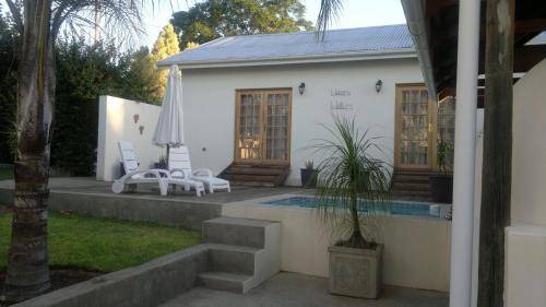 Oudtshoorn Bed & Breakfast | 20 m² Bed and breakfast ∙ 2 guests