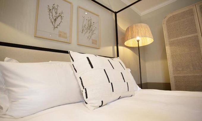 Worcester Central Bed & Breakfast | 20 m² Bed and breakfast ∙ 3 guests