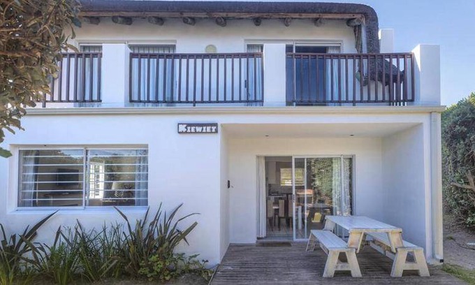 Cape Saint Francis House | 200 m² House ∙ 3 bedrooms ∙ 6 guests