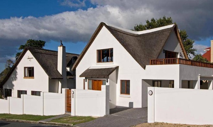Voelklip House | 200 m² House ∙ 2 bedrooms ∙ 4 guests