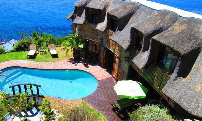 Fish Hoek Apartment | 200 m² Serviced apartment ∙ 3 bedrooms ∙ 127 guests