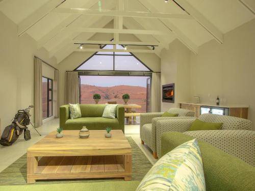 Dullstroom Apartment | 220 m² Apartment ∙ 2 bedrooms ∙ 6 guests