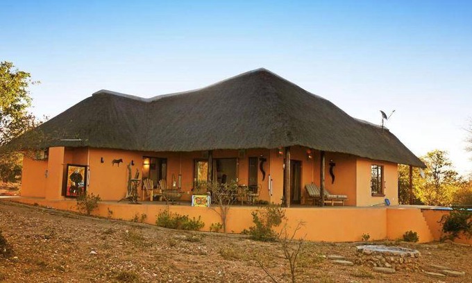 Phalaborwa Resort | 225 m² Resort ∙ 3 bedrooms ∙ 6 guests
