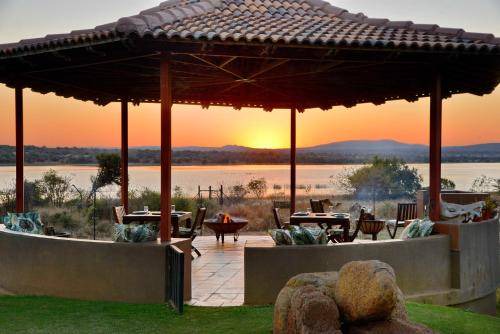 Madibeng Bed & Breakfast | 230 m² Bed and breakfast ∙ 5 bedrooms ∙ 10 guests