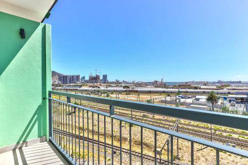 Cape Town City Centre Apartment | 24 m² Apartment ∙ 1 bedroom ∙ 2 guests