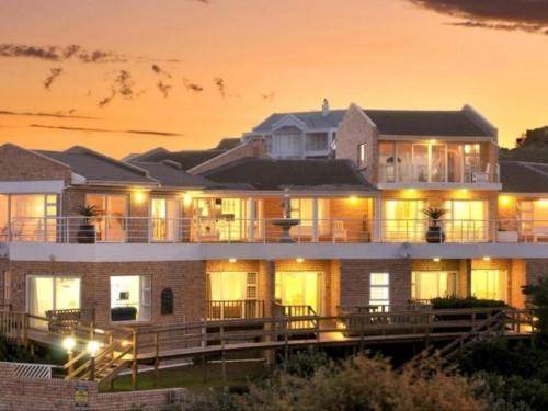 Port Alfred Apartment | 243 m² Apartment ∙ 3 bedrooms ∙ 6 guests