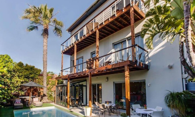 Three Anchor Bay Bed & Breakfast | 26 m² Bed and breakfast ∙ 127 guests