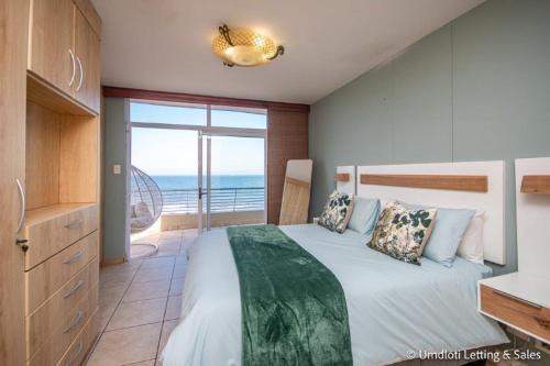 Umdloti Apartment | 2A Sugar Beach with inverter