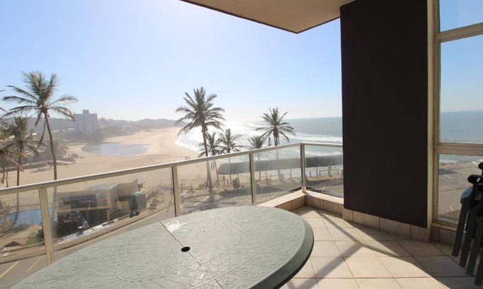Margate Beach Apartment | 30 m² Apartment ∙ 2 bedrooms ∙ 4 guests