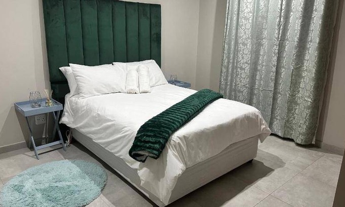 Secunda Apartment | 300 m² Apartment ∙ 3 bedrooms ∙ 5 guests