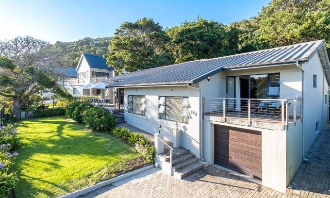 Wilderness House | 300 m² House ∙ 5 bedrooms ∙ 12 guests
