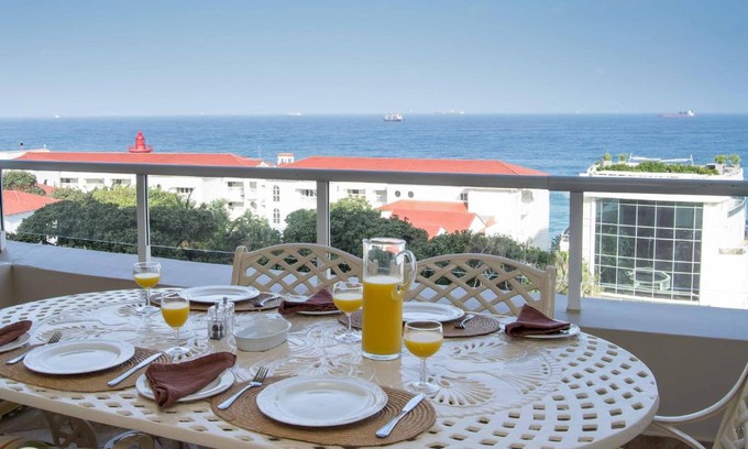 Umhlanga Apartment | 302 Oyster Schelles - by Stay in Umhlanga