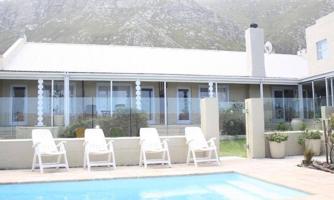 Betty's Bay Cabin | 31 m² Lodge ∙ 4 guests