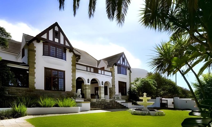 St. James Bed & Breakfast | 330 m² Bed and breakfast ∙ 6 bedrooms ∙ 127 guests