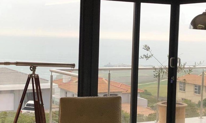 Pinnacle Point House | 360 m² House ∙ 3 bedrooms ∙ 6 guests