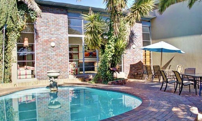 Kempton Park Bed & Breakfast | 40 m² Bed and breakfast ∙ 9 bedrooms ∙ 6 guests