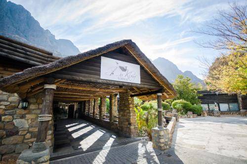 Paarl Cabin | 40 m² Lodge ∙ 3 bedrooms ∙ 7 guests