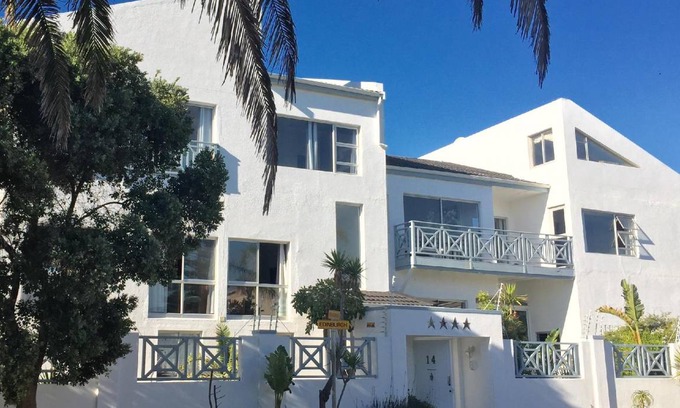 West Beach Bed & Breakfast | 44 m² Bed and breakfast ∙ 127 guests
