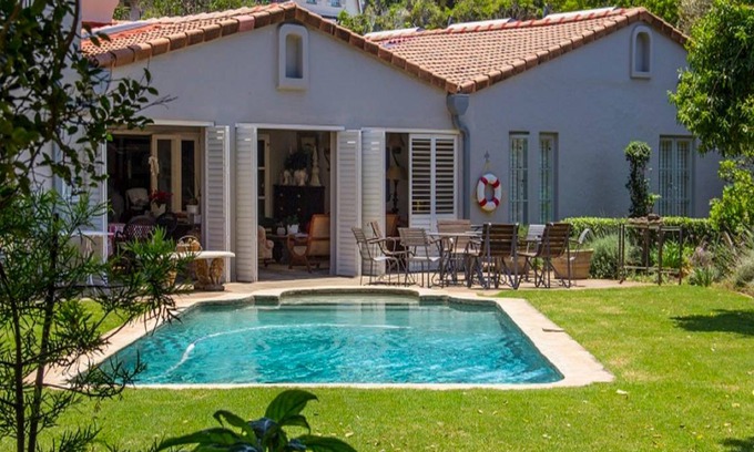 Umhlanga Bed & Breakfast | 45 m² Bed and breakfast ∙ 127 guests