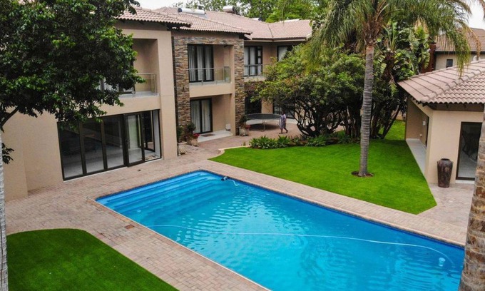 Rustenburg Cabin | 45 m² Lodge ∙ 3 guests