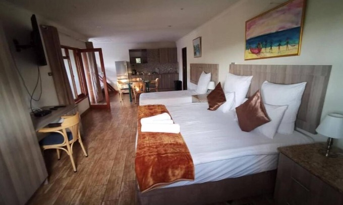 Greater Johannesburg Metropolitan Area Apartment | 50 Galena Affordable Luxury Deluxe Double Room